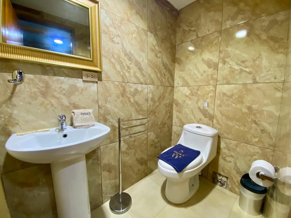 Bathroom, towels