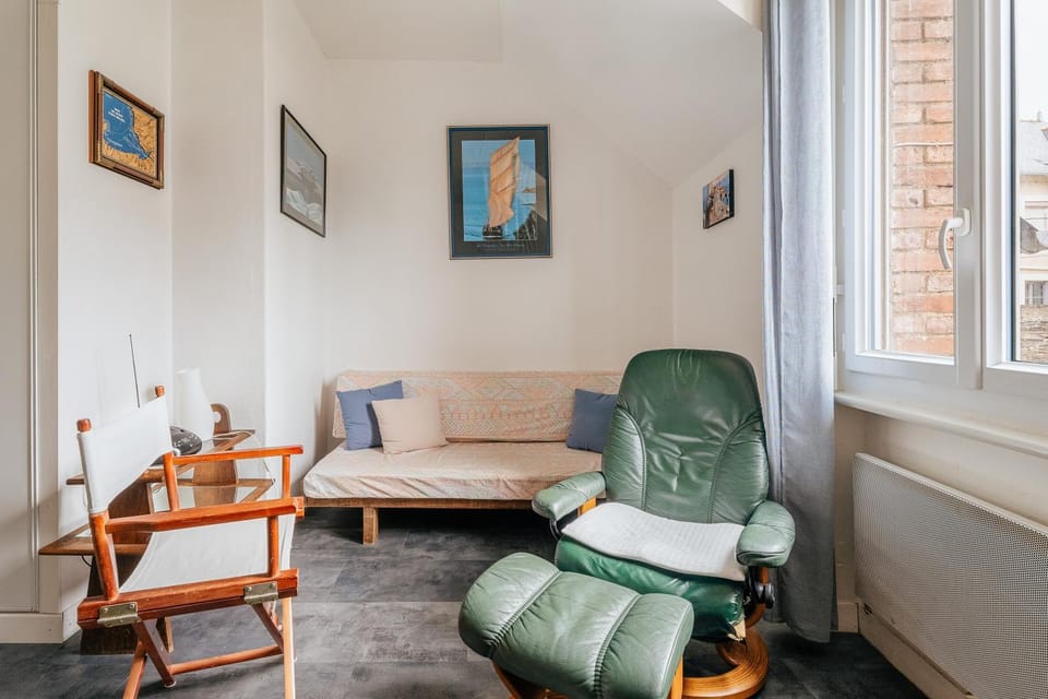 Property building, Living room