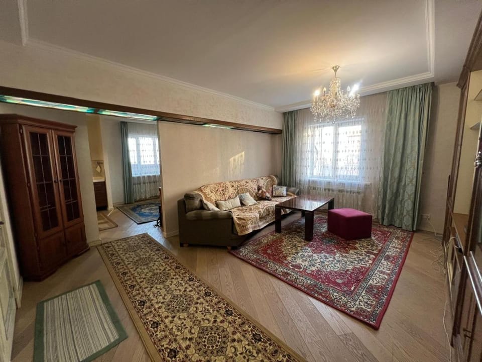 Living room, Photo of the whole room, Seating area