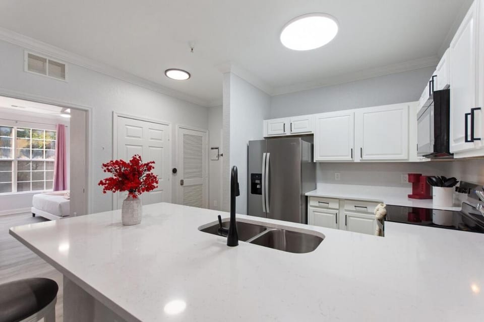 Gentle Breeze 3BDM Sleeps 8 Disney Apartment in Four Corners