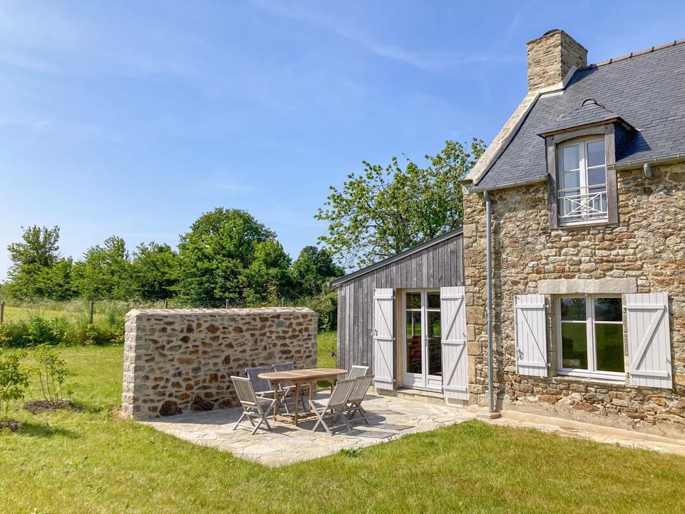Property building, Garden view