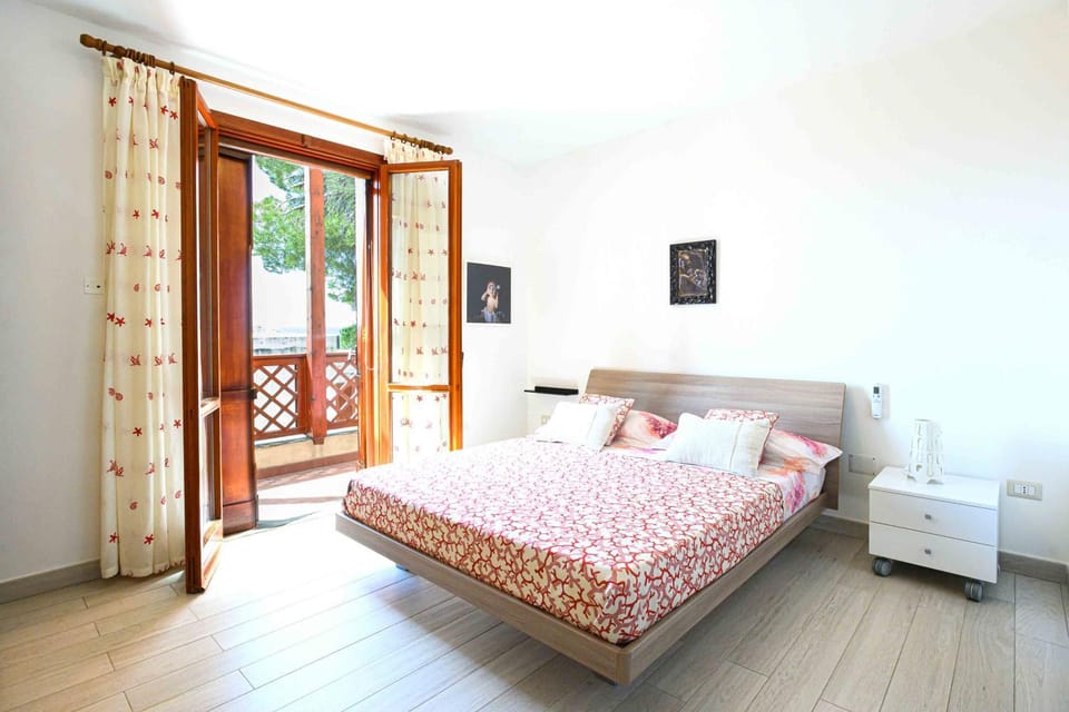 Property building, Living room, Bedroom