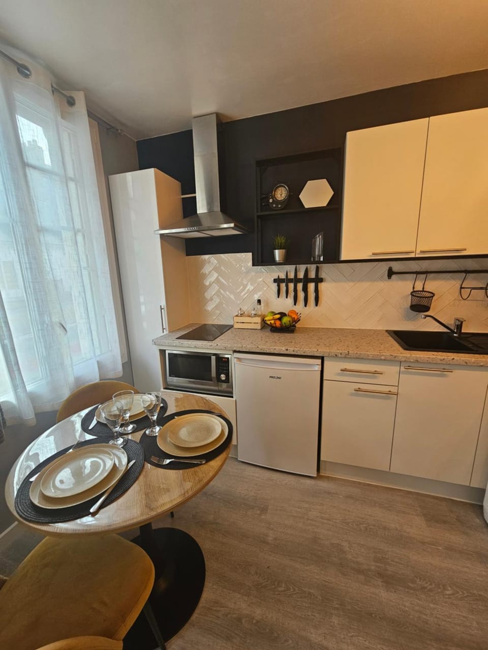 Le Deauvillais Studio en plein cœur de Deauville Apartment in Deauville
