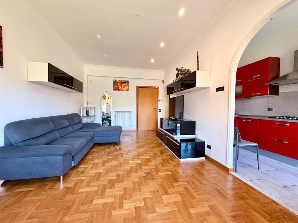 Property building, Communal lounge/ TV room, TV and multimedia, Kitchen or kitchenette, Living room, Seating area, Evening entertainment, minibar, pet friendly