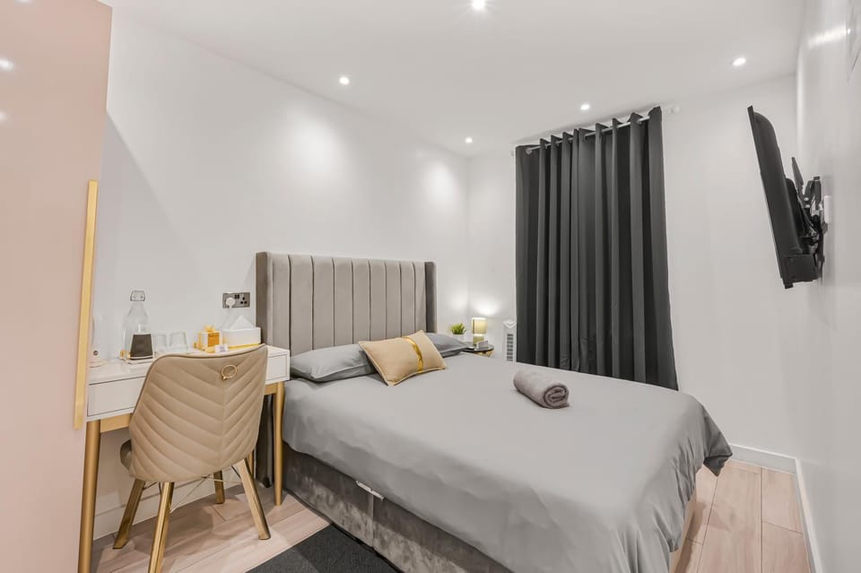 Bed, TV and multimedia, Coffee/tea facilities, Photo of the whole room, Bedroom, internet, internet, wardrobe