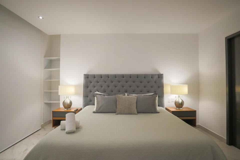 Luxury 3BR Apt, WiFi 1Gb, Laundry, Pools, Gym Apartment in Cancun