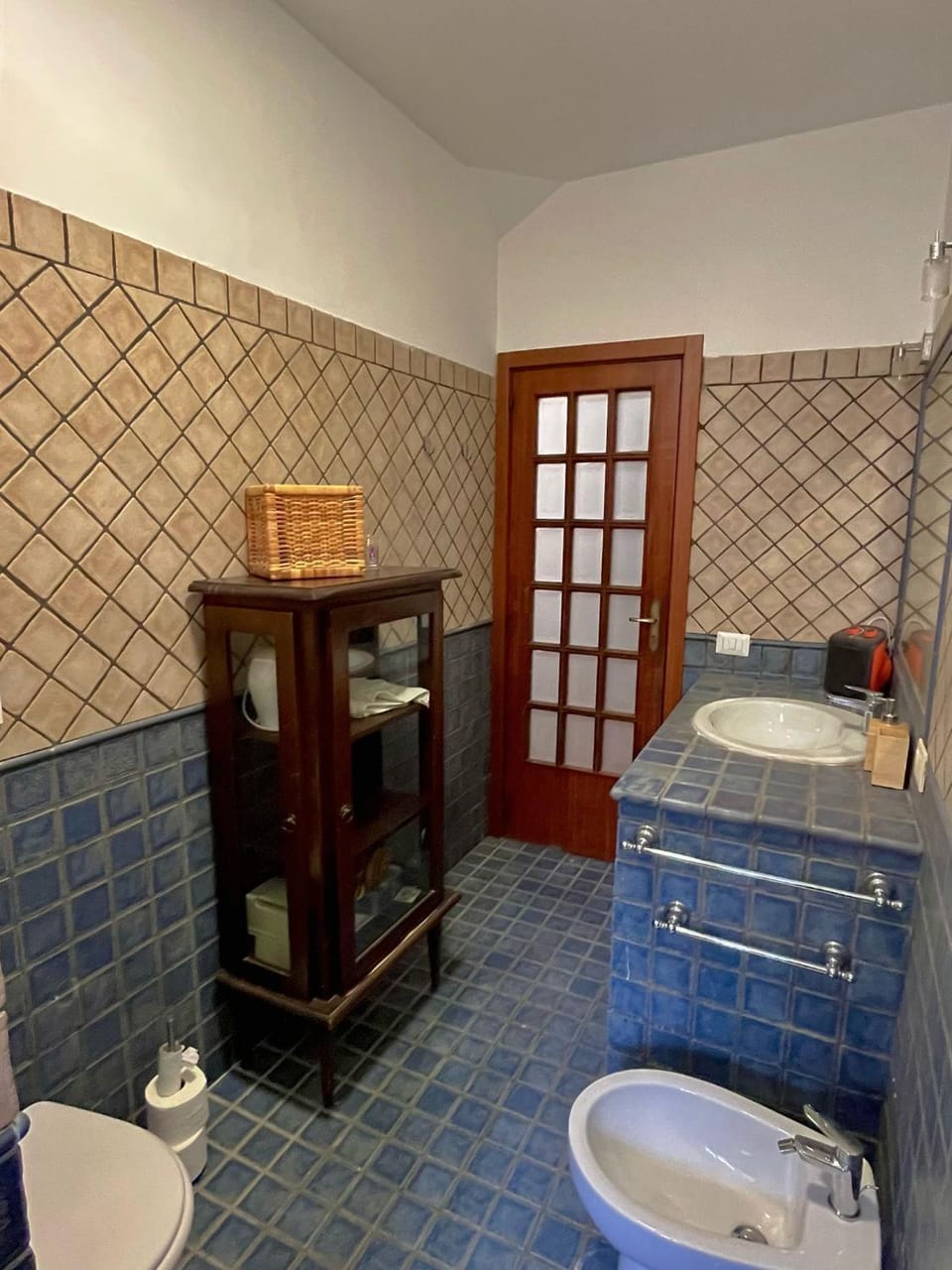 Toilet, Bathroom, furniture