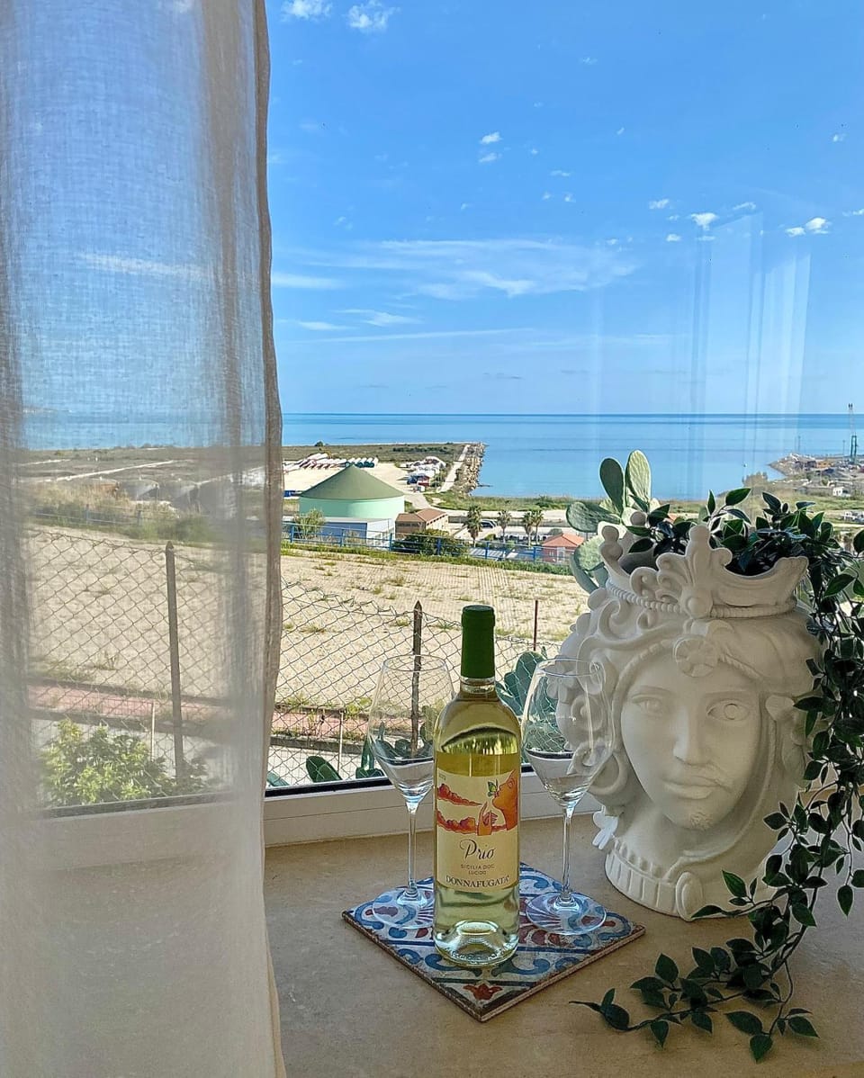 Natural landscape, View (from property/room), Dining area, Sea view