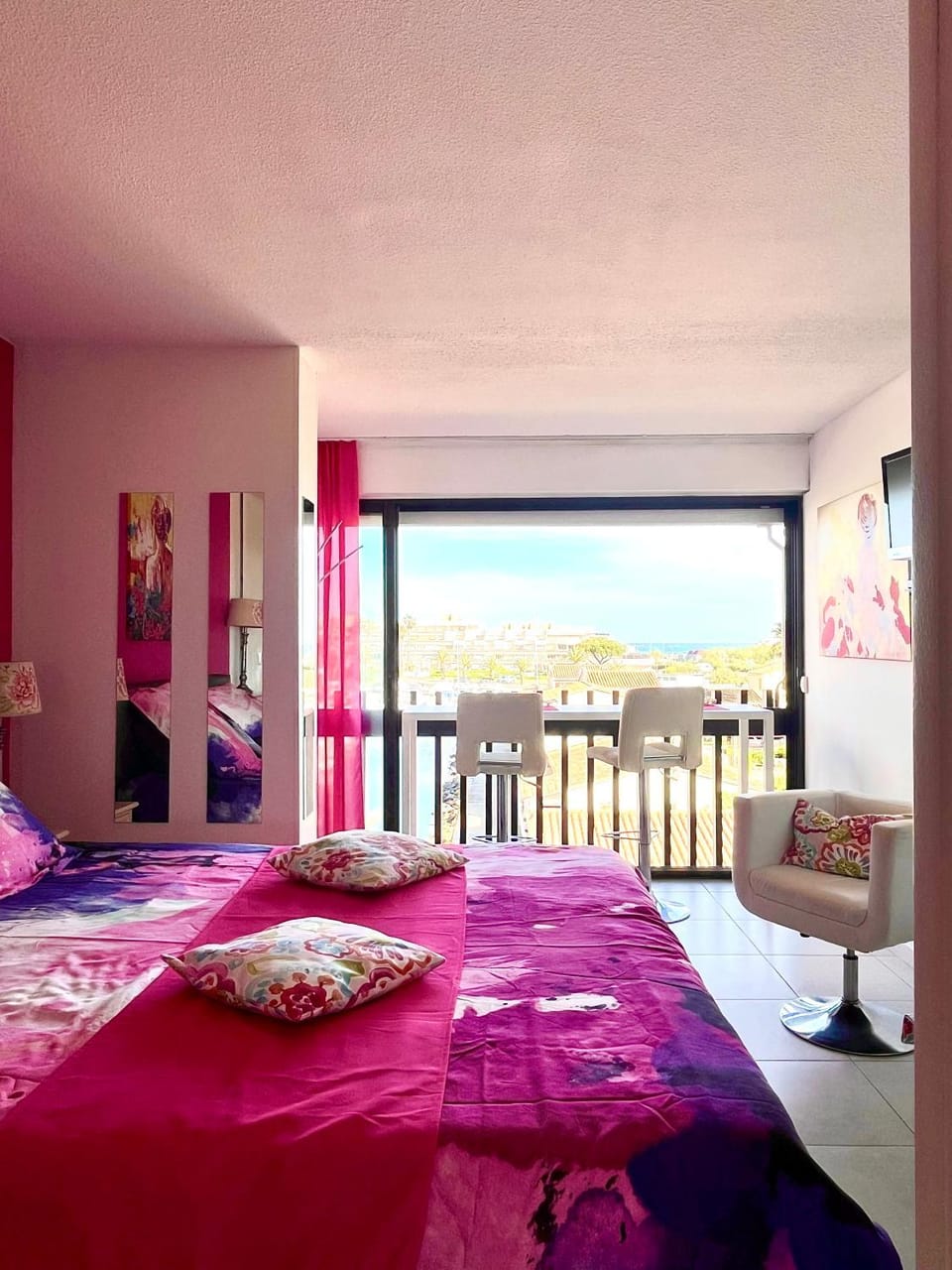 Bed, View (from property/room), Balcony/Terrace, Sea view