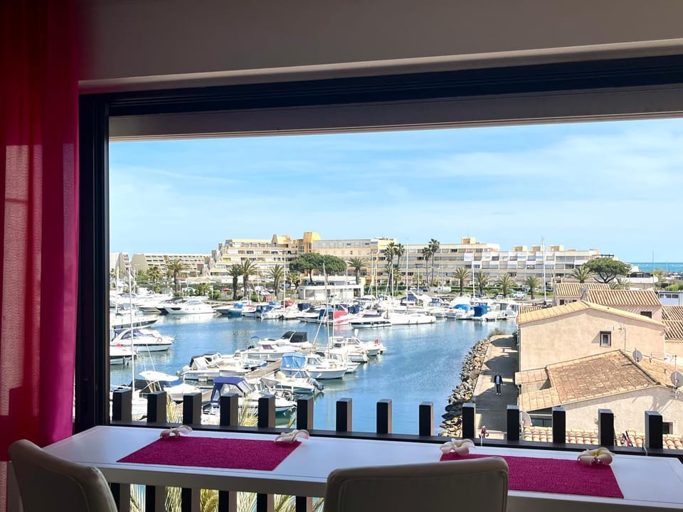 View (from property/room), Balcony/Terrace, Sea view