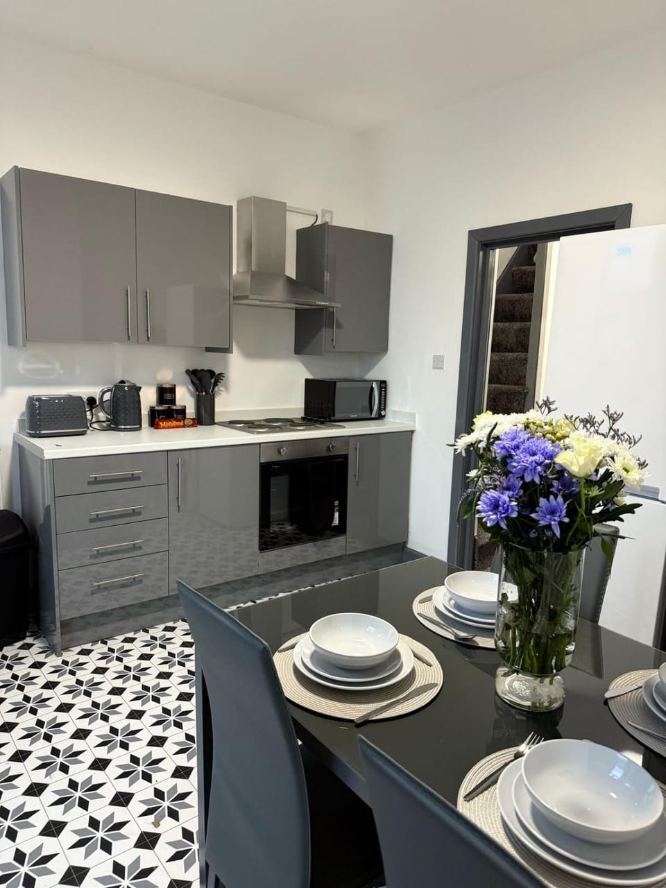 3BR Accommodation in St Helens - Sleeps 6 House in St Helens