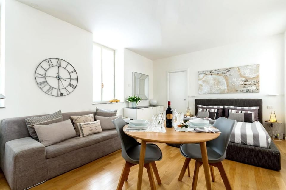 Kitchen or kitchenette, Living room, Bedroom