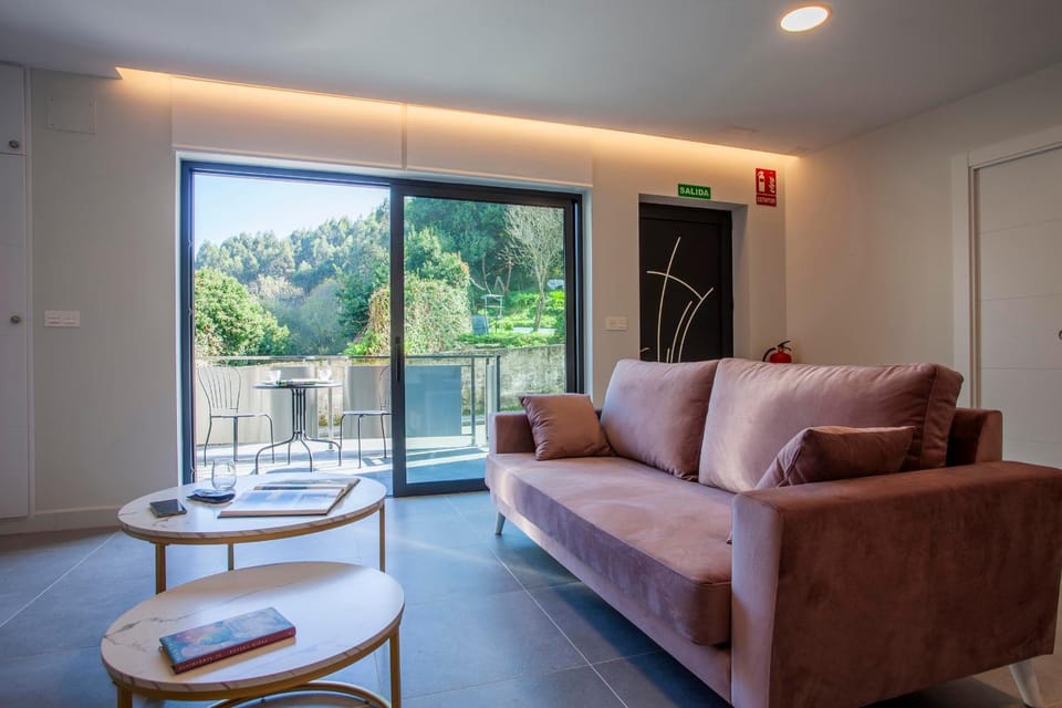 Balcony/Terrace, Living room