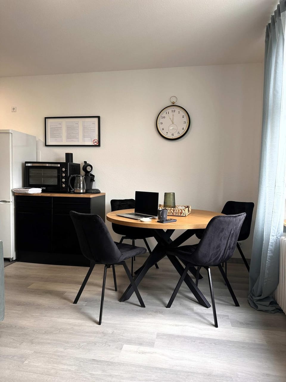 Coffee/tea facilities, Kitchen or kitchenette