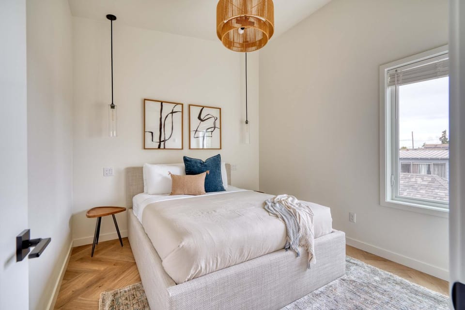 Stay Portland - Alberta Arts Escape - Modern 3BR Townhome House in Portland