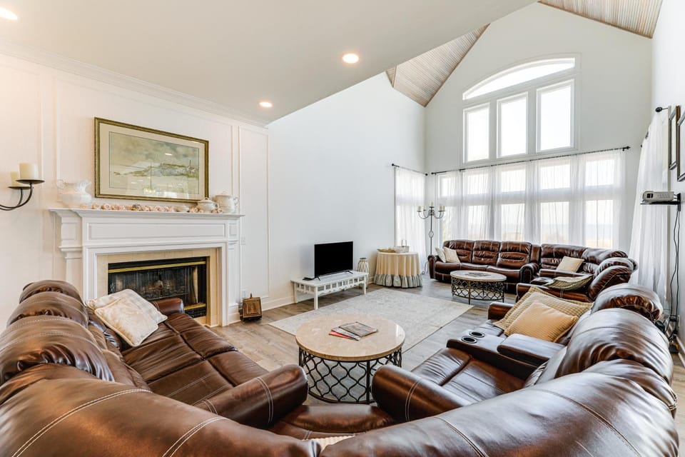 Steps to Shore: Spacious Bethany Beach Retreat House in Sussex County