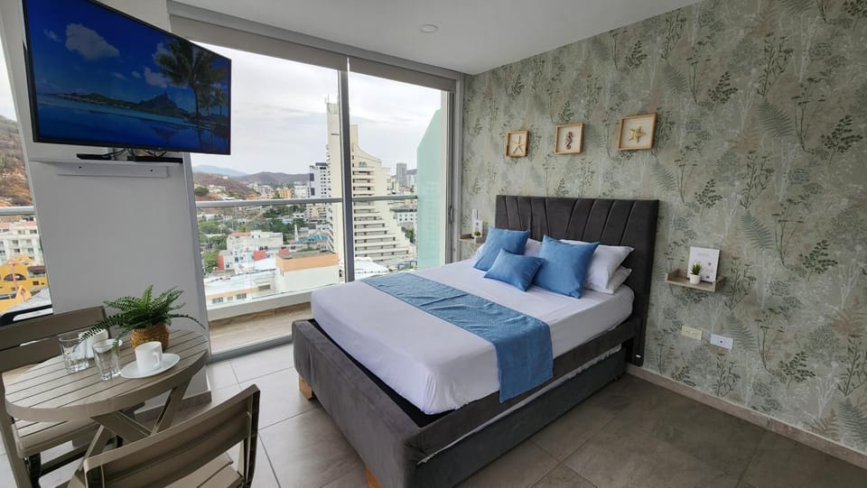 TV and multimedia, Bedroom, City view