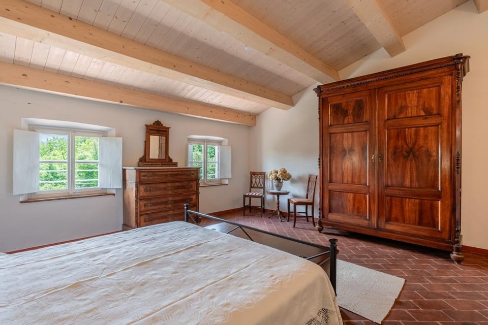 Property building, Living room, Bedroom