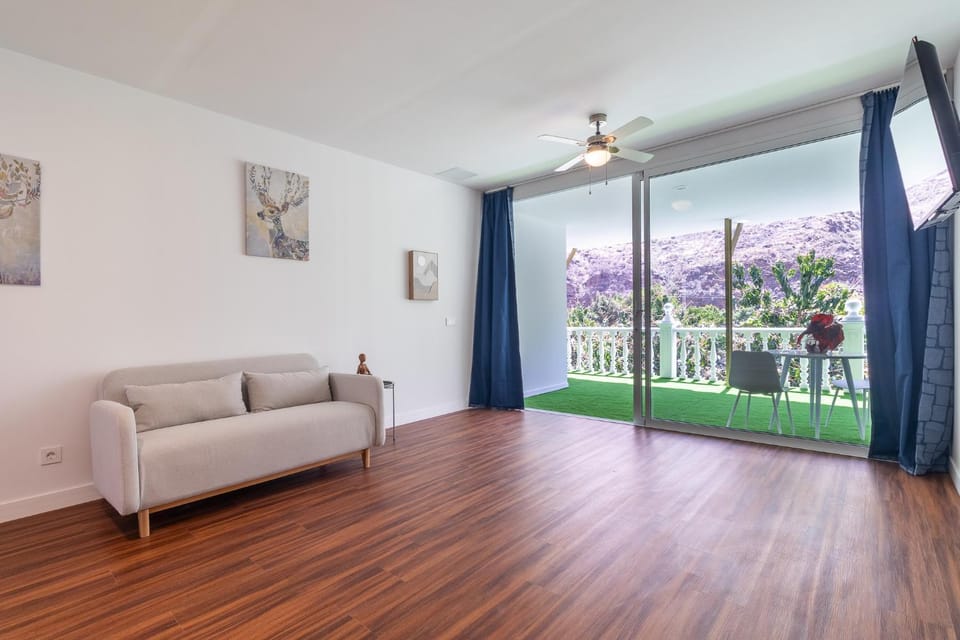 Balcony/Terrace, Living room