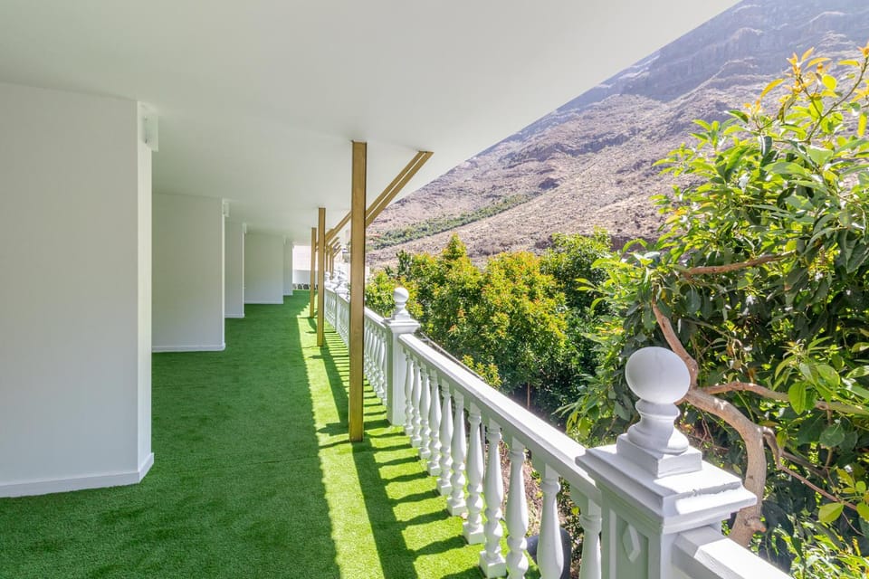 Natural landscape, Balcony/Terrace, Mountain view