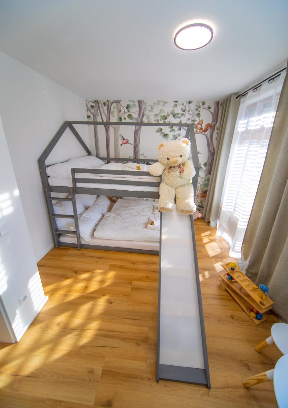 bunk bed