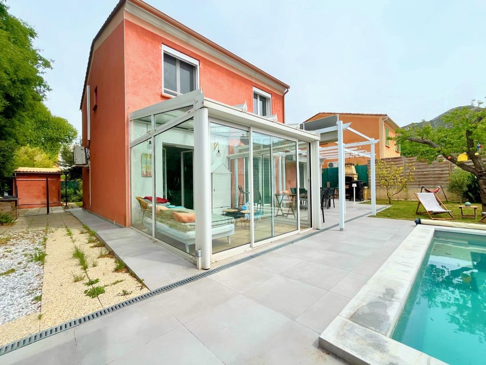 Villa Perdrix Villa in Marseille