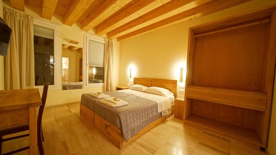 Bed, Bedroom, wardrobe