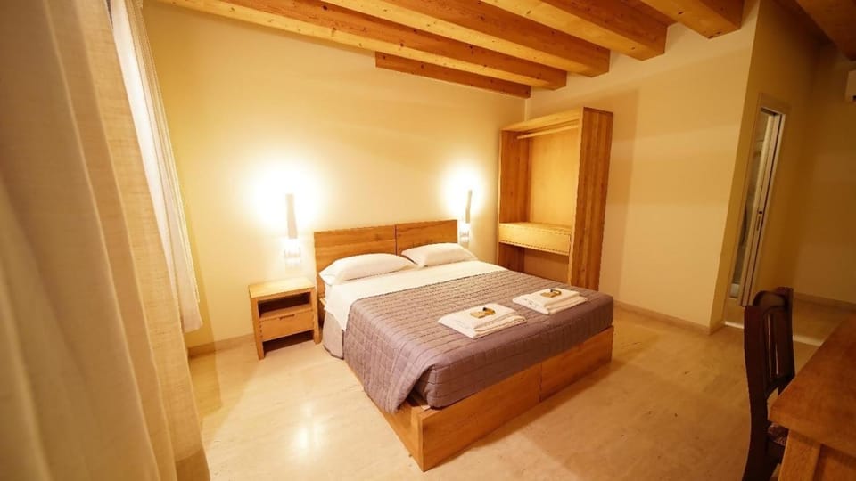 Bed, Bedroom, wardrobe