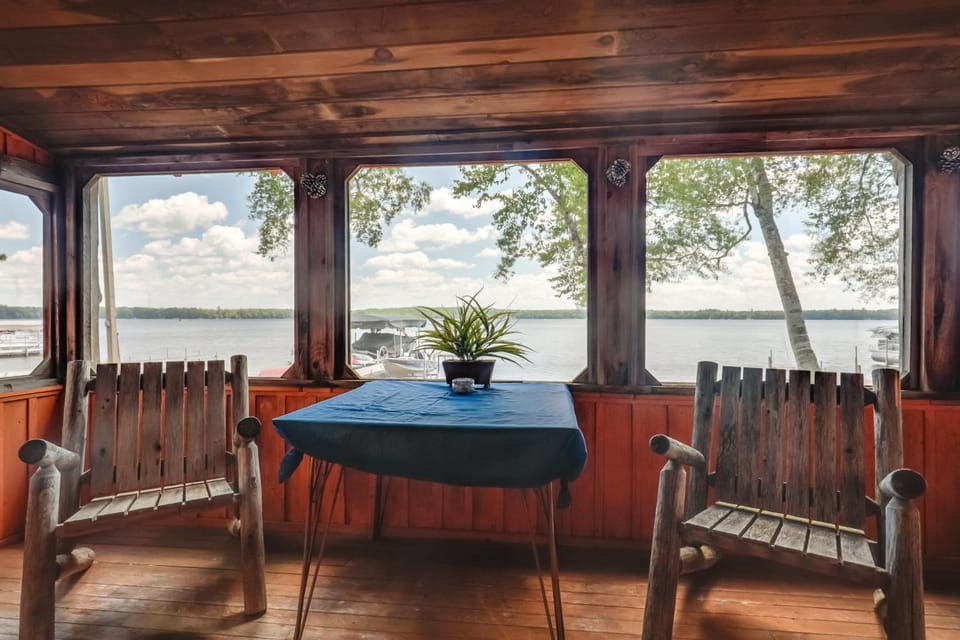 South Twin Lake Cabin w/ Seasonal Dock & Slip! Cabin in Wisconsin