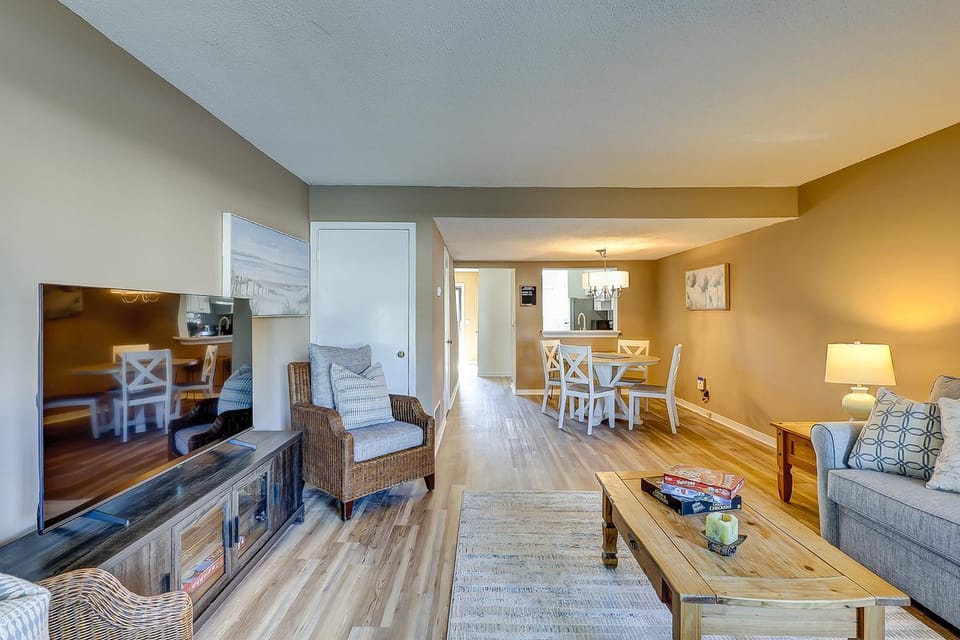 Courtside 39 Villa in South Forest Beach
