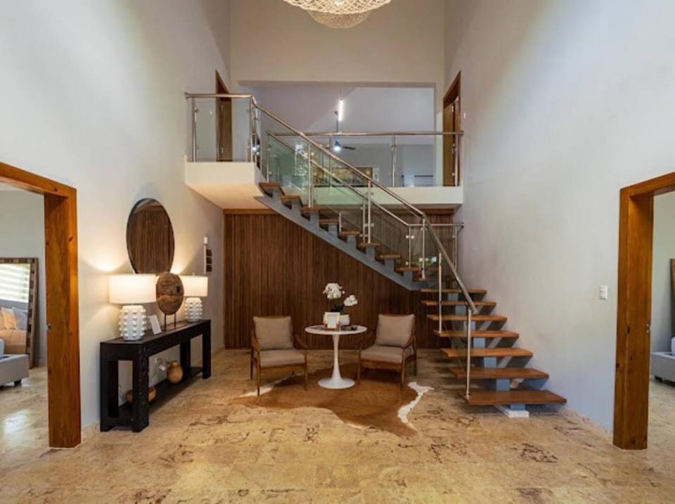 Modern 6 BR Villa with hot tub House in Sosua