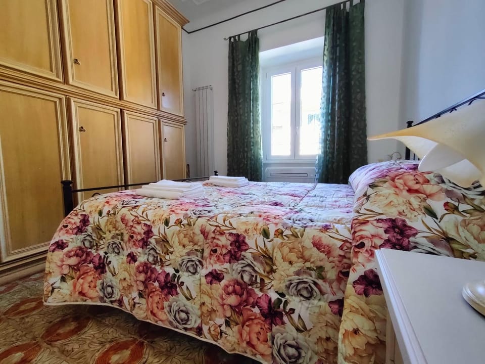 Bed, Bedroom, wardrobe