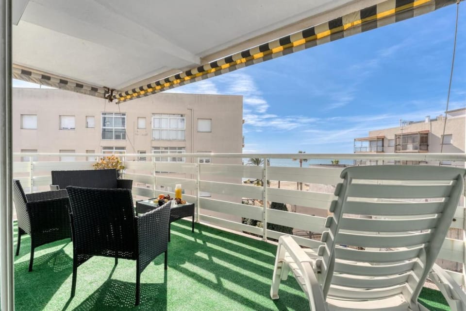 Penthouse Salou 3br Chill out 50m beach Apartment in Salou