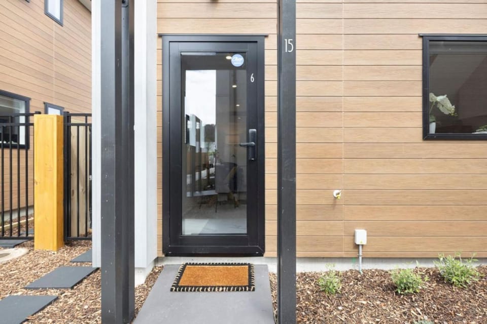 Peaceful Escape at Biddle Cres House in Lower Hutt