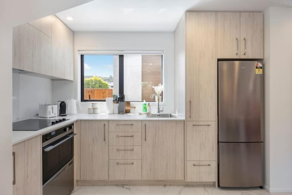 Biddle Cres Elegance House in Lower Hutt