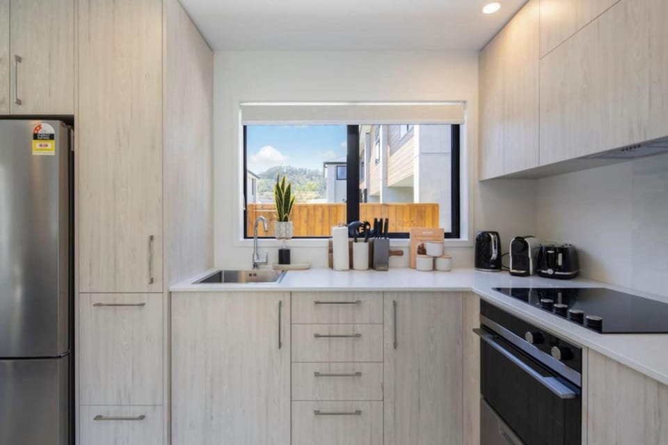 The Comfortable Biddle Cottage House in Lower Hutt