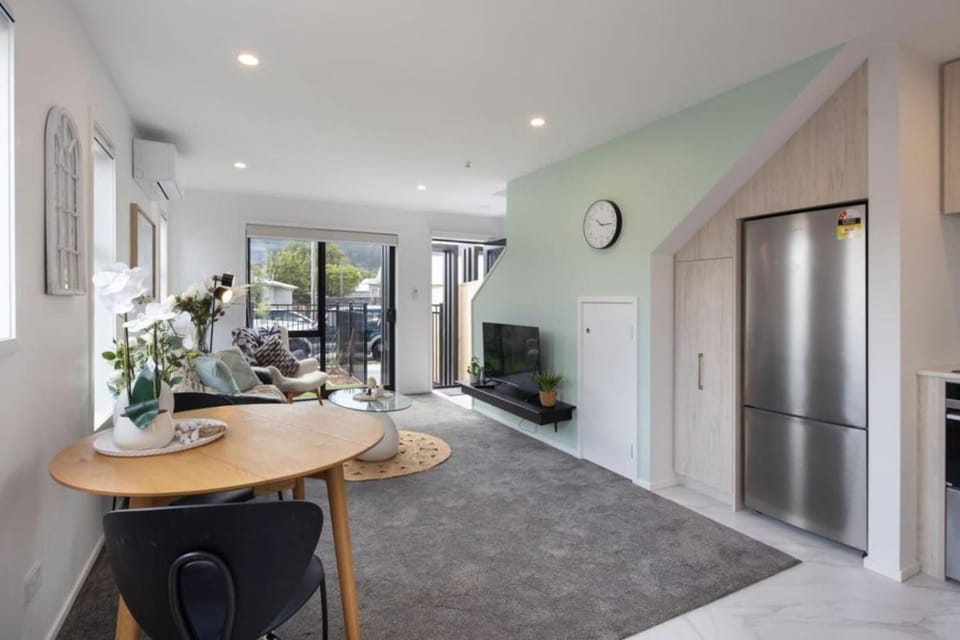 Retreat at Biddle Crescent House in Lower Hutt