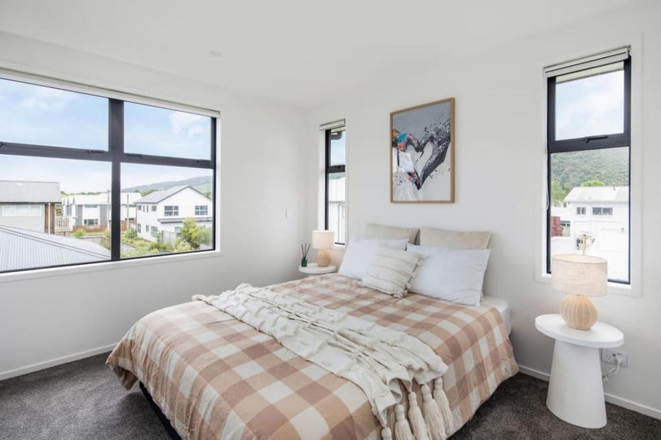 Hillside Haven Trentham Escape House in Wellington Region