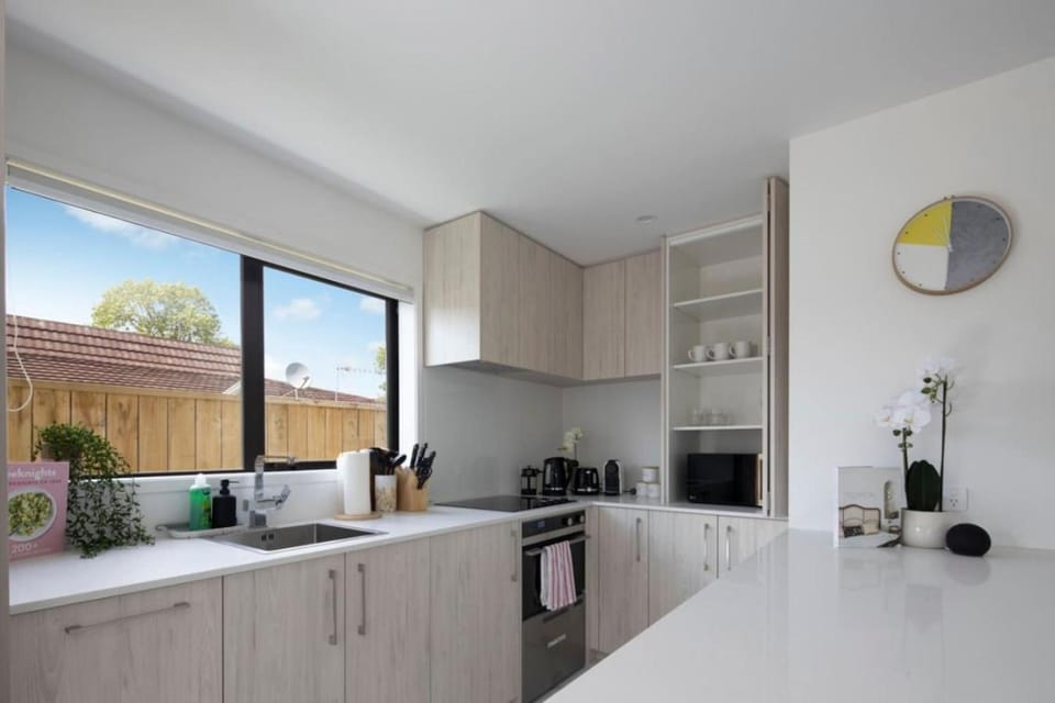 Homely Haven in Trentham - 2BR House in Wellington Region