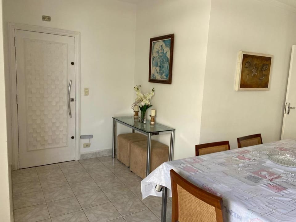 Apartmento Pitangueiras Guarujá 3 quartos 3 banheiros quarteirão da praia Apartment in State of São Paulo