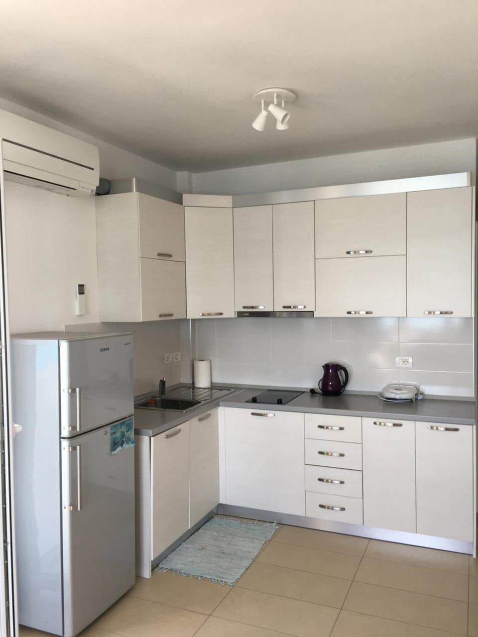Kitchen or kitchenette, oven, stove