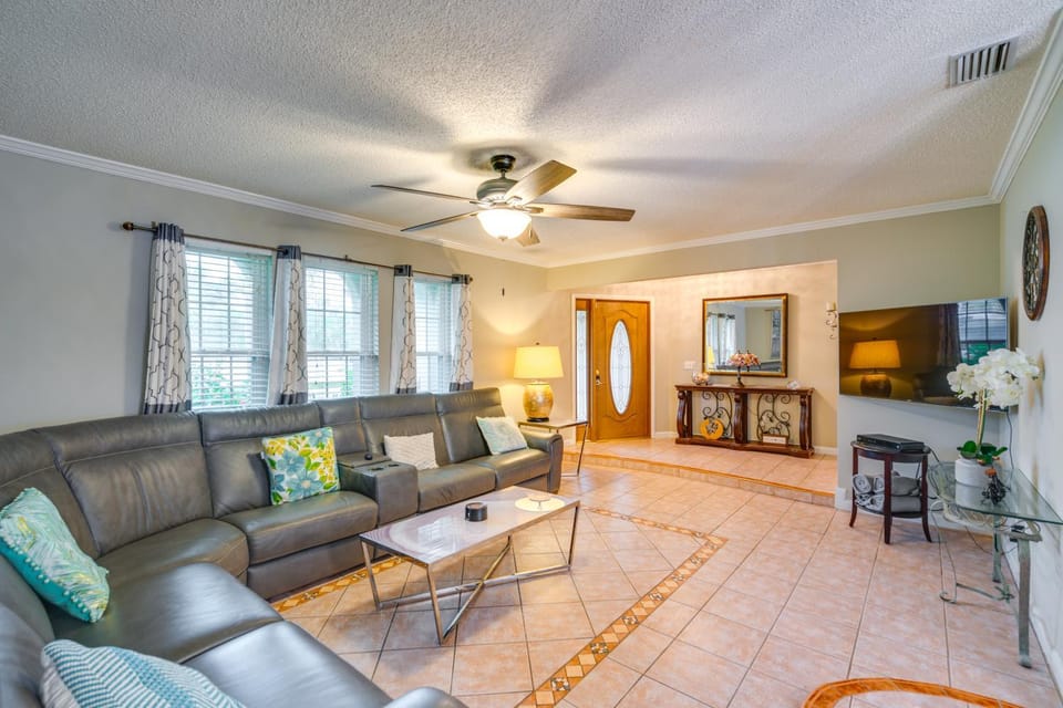 Dock & Dolphin Sightings! Cape Coral Family Escape House in Cape Coral