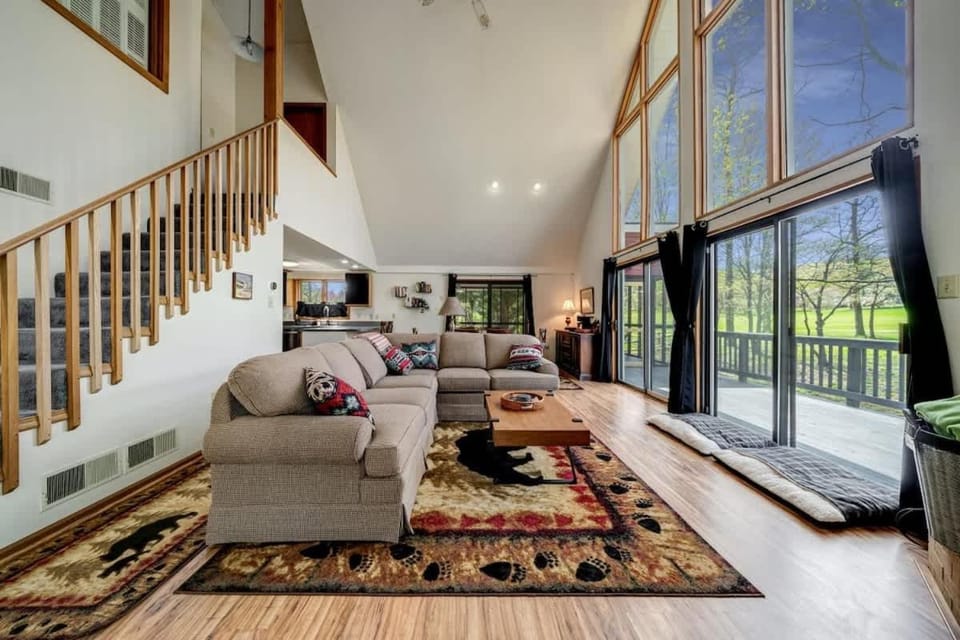 Living room, Seating area