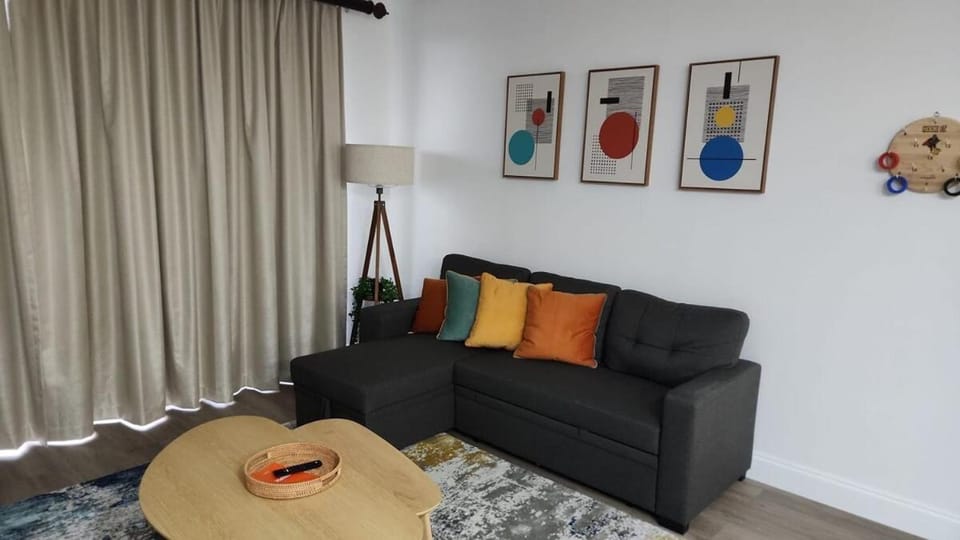 Orlando 12th Floor - 5 min Disney Apartment in Orlando
