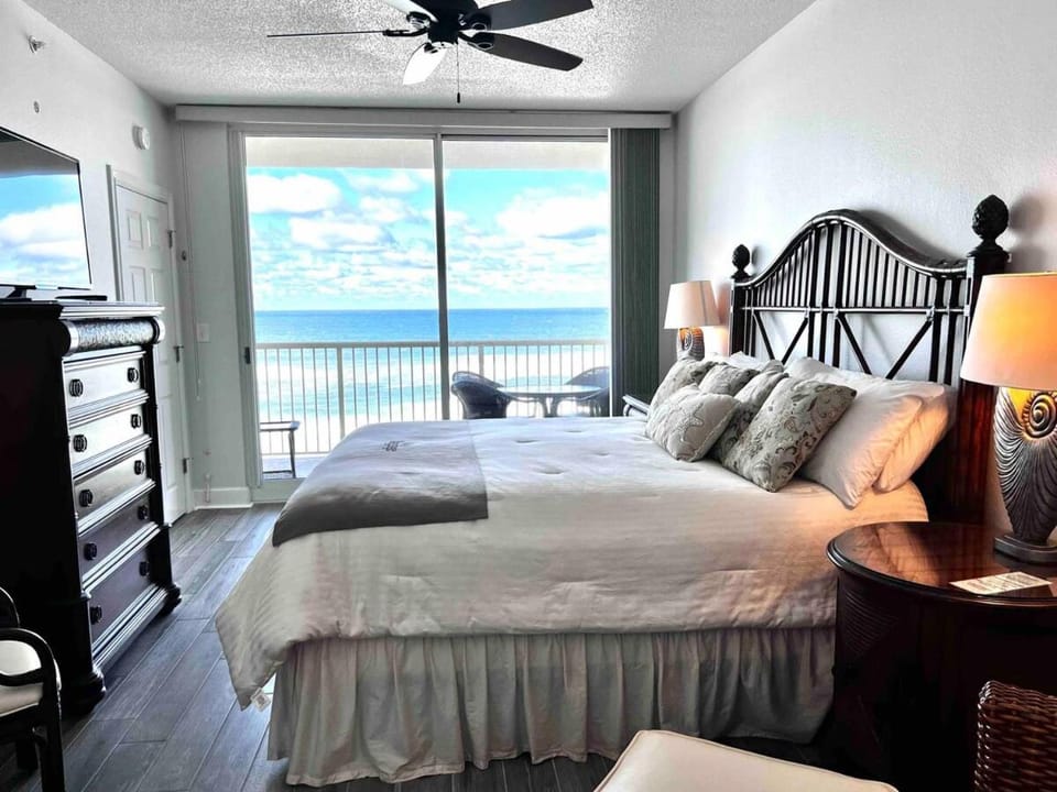Bedroom, Sea view