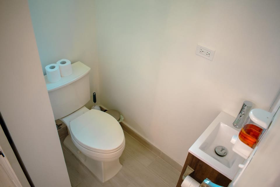 Toilet, Bathroom