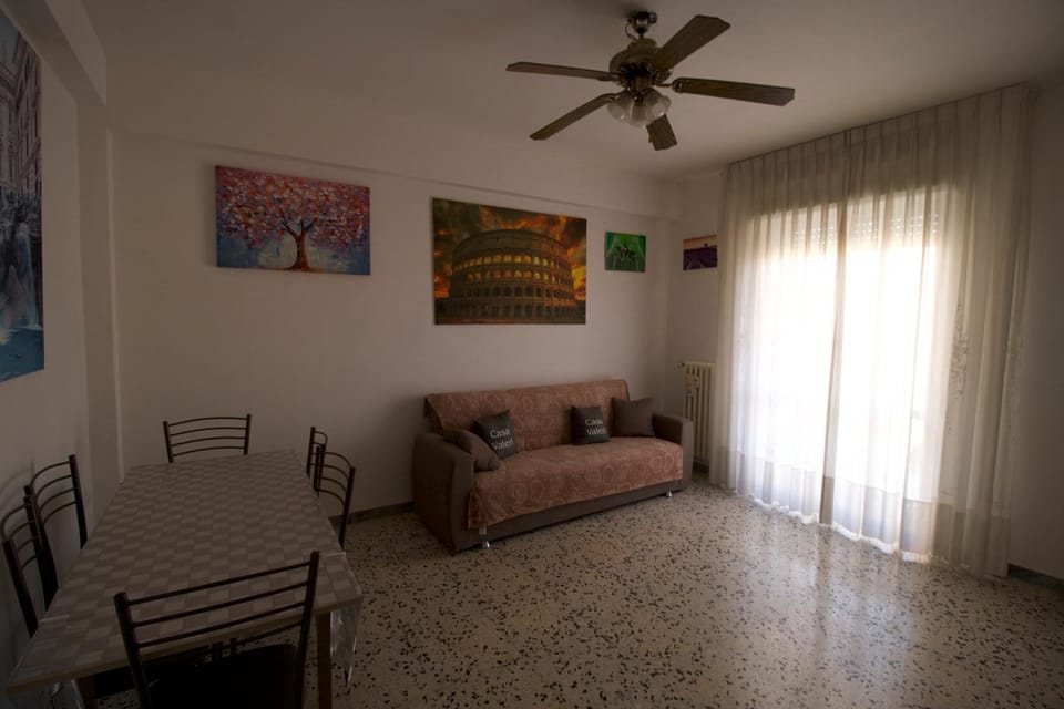 Living room, Seating area, Parking
