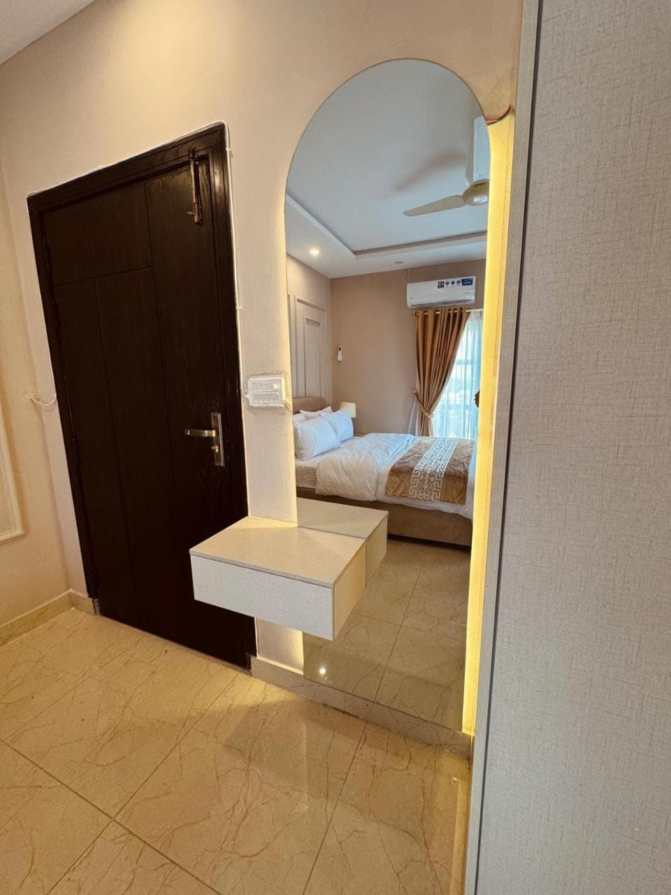 Mentmore Suite Duplex 601 by The Royal Escape Apartment in Islamabad
