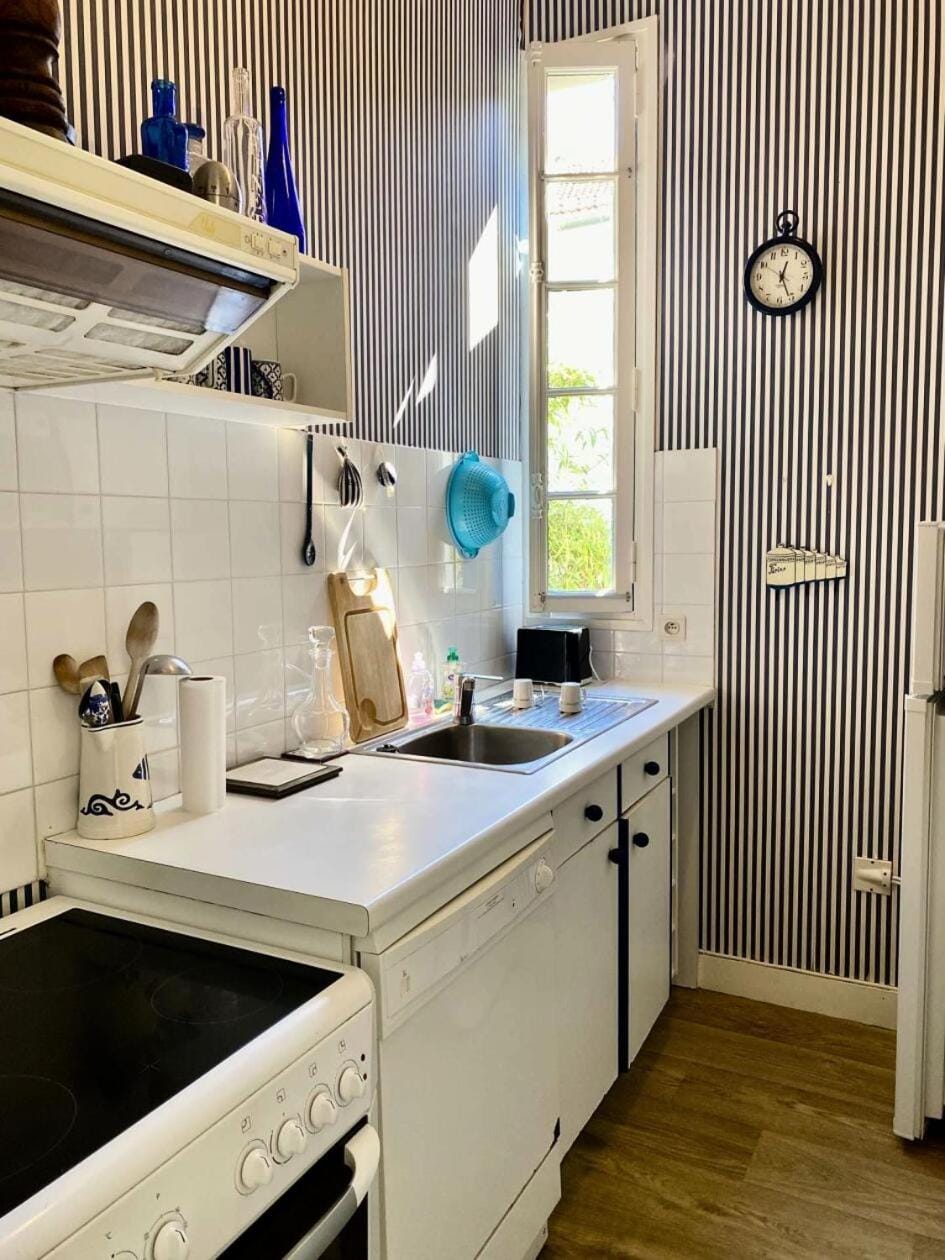 Résidence 385-arcachon - Appartement cosy pour famille, avec parking et balcons privés MAE-8884 Apartment in Arcachon