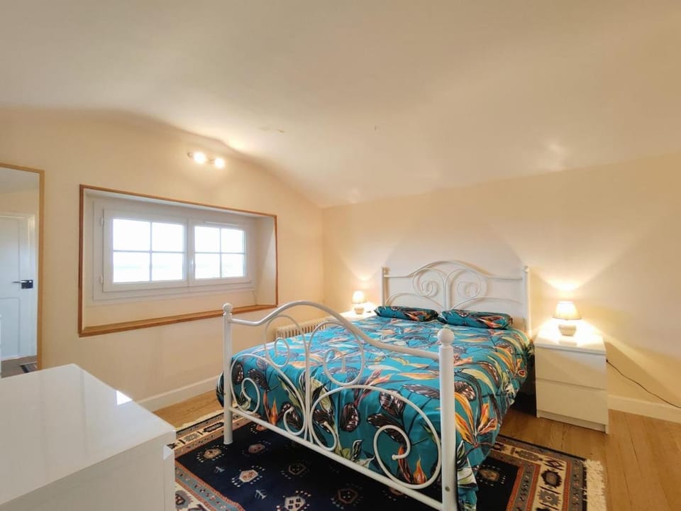 Appartement indépendant dans une charmante maison d'hôtes de vacances - HI PYRENEES - Jardin privé de 4000 m2 face au Pic du Midi Apartment in Occitanie